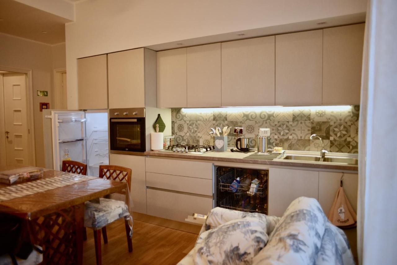 Brezza Marina Apartment Roma Exterior foto