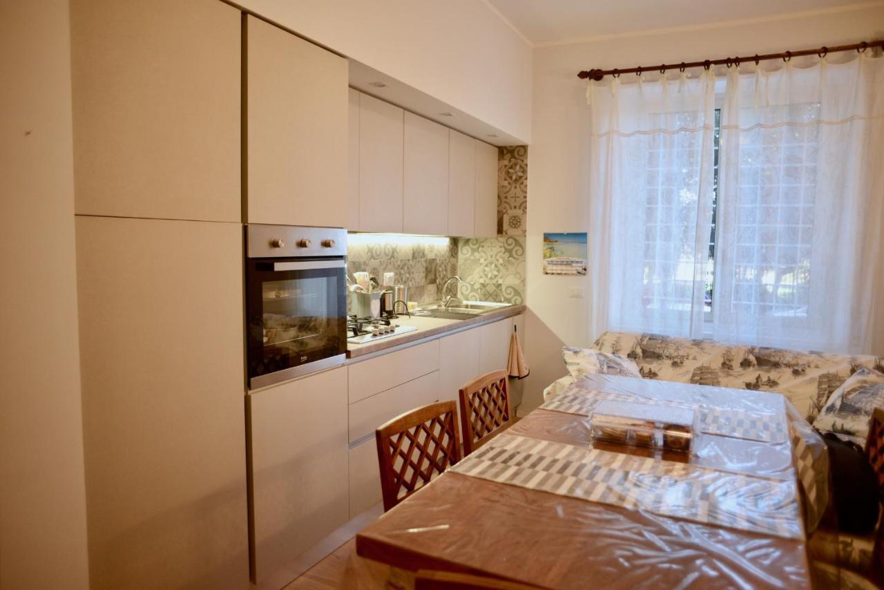 Brezza Marina Apartment Roma Exterior foto